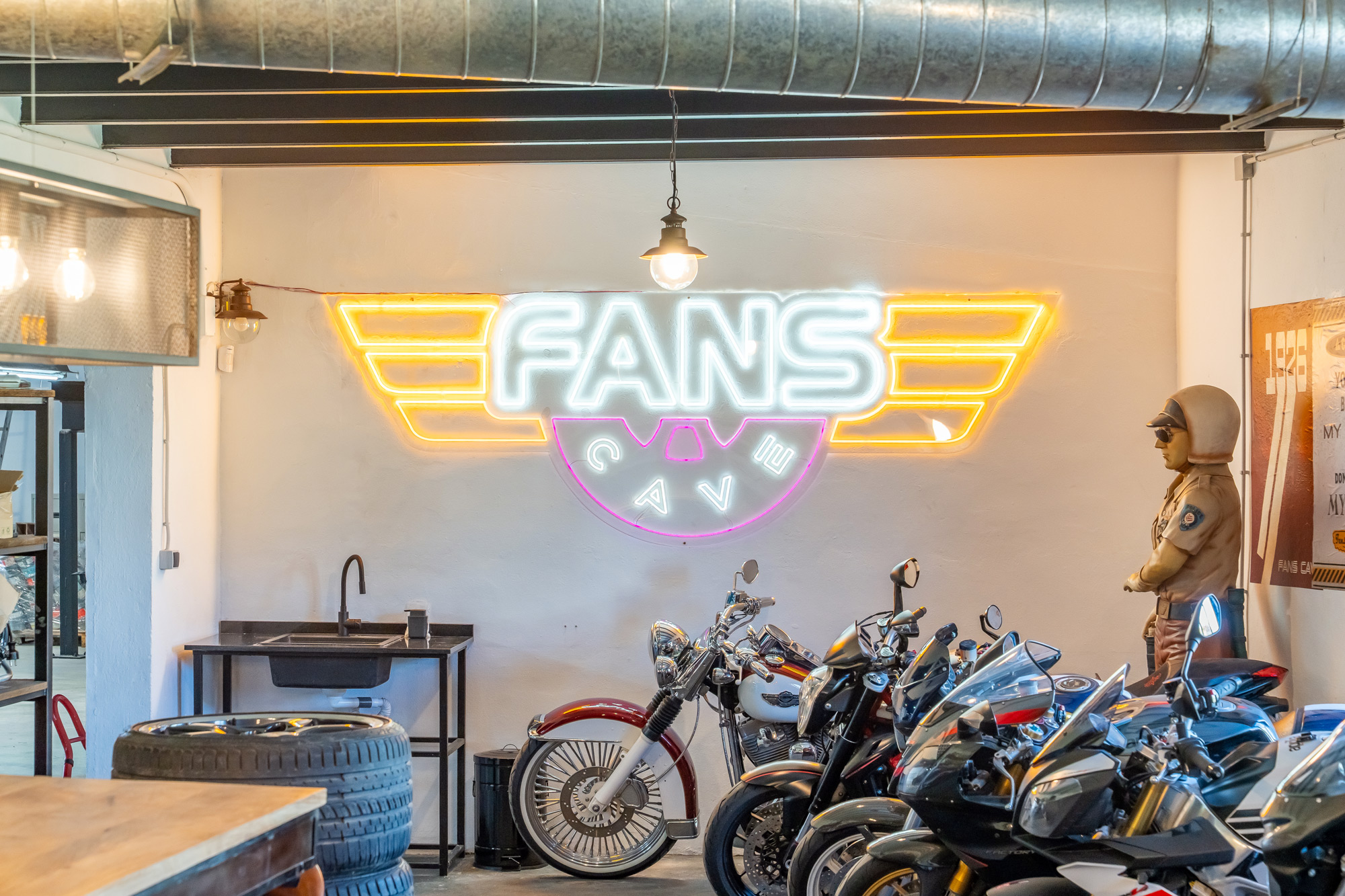 FANS CAVE
